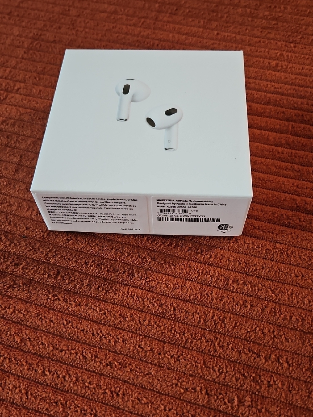Apple AirPods Pro Wireless Earbuds in White